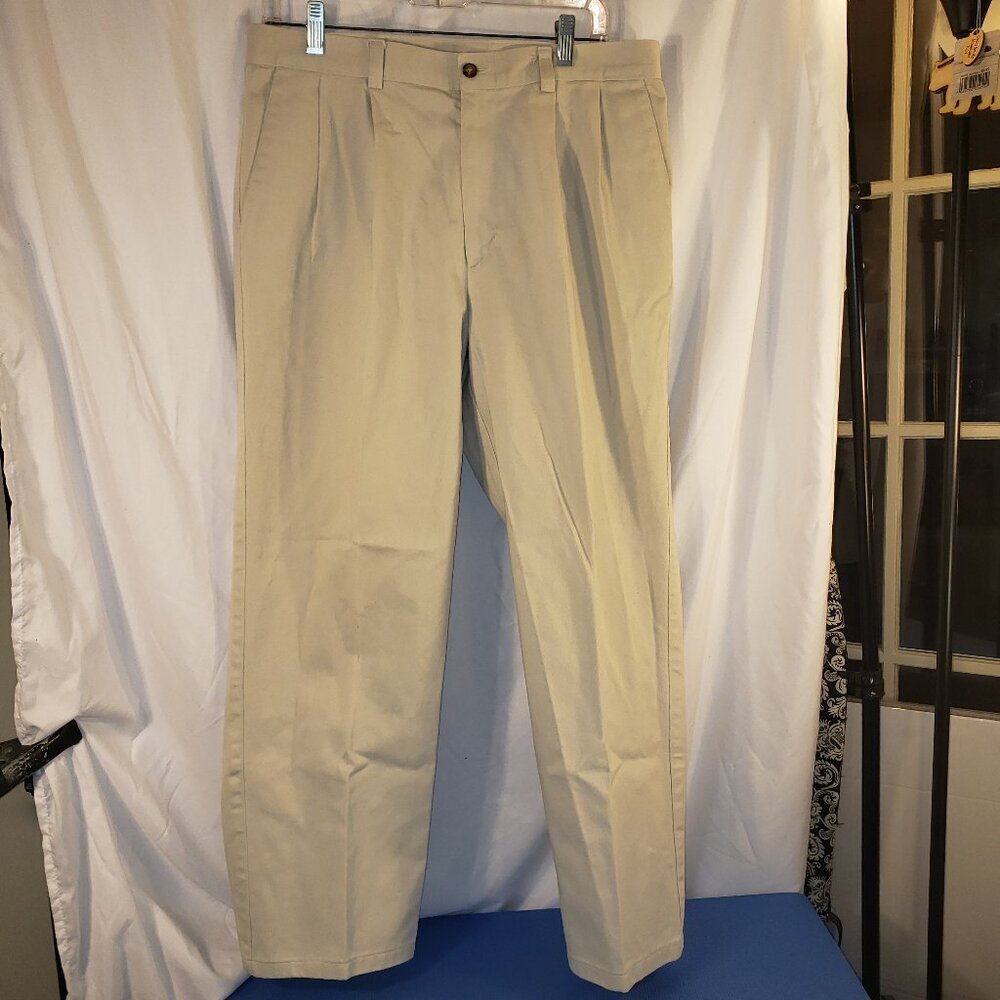 Haggar Men's Signature Khaki Straight Fit Pants, 34" waist, Light Beige